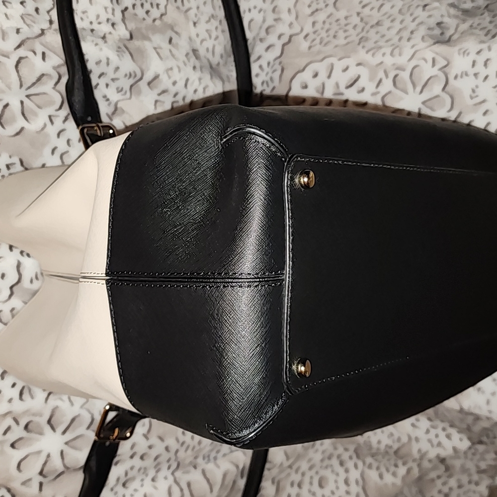 Kate Spade Large tote - Picture 6 of 9